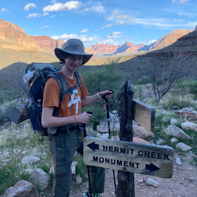 2020/03(March)/Grand-Canyon-Crew-8787/640x480_2020-03-99-Grand-Canyon-Crew8787-23-Dax.JPG