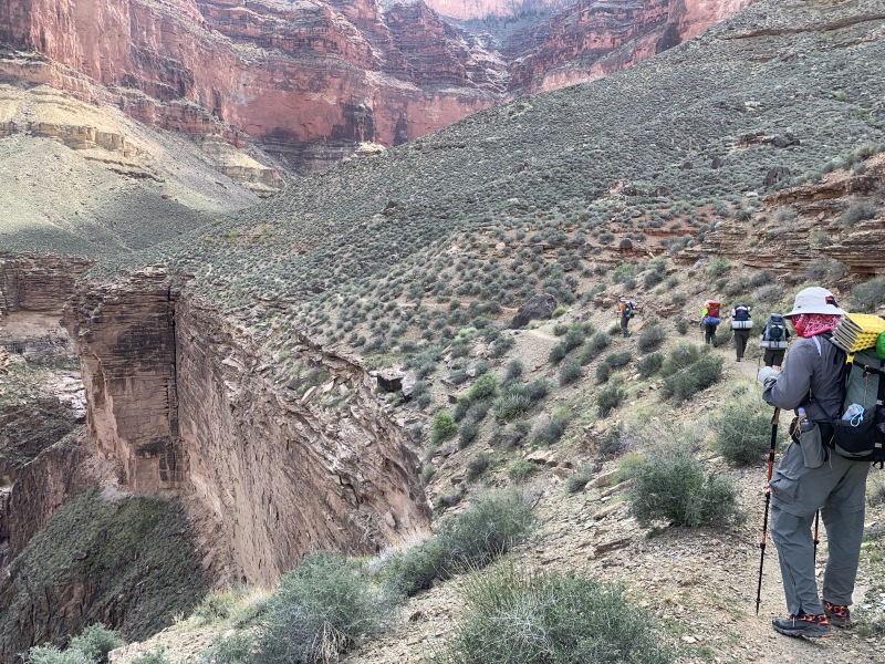 2020/03(March)/Grand-Canyon-Crew-8787/800x600_2020-03-17-Grand-Canyon-Crew8787-32-Dax-Izzy-Addison-Nicole-Carl.JPG
