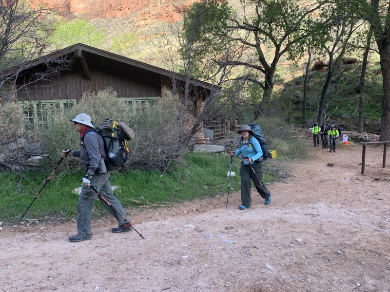 2020/03(March)/Grand-Canyon-Crew-8787/800x600_2020-03-18-Grand-Canyon-Crew8787-044-Carl-Nicole-Izzy-Addison-Dax.JPG