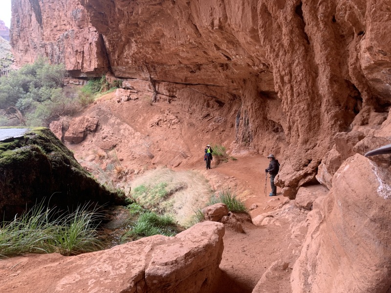 2020/03(March)/Grand-Canyon-Crew-8787/800x600_2020-03-19-Grand-Canyon-Crew8787-028-Ribbon-Falls-Izzy-Nicole.JPG