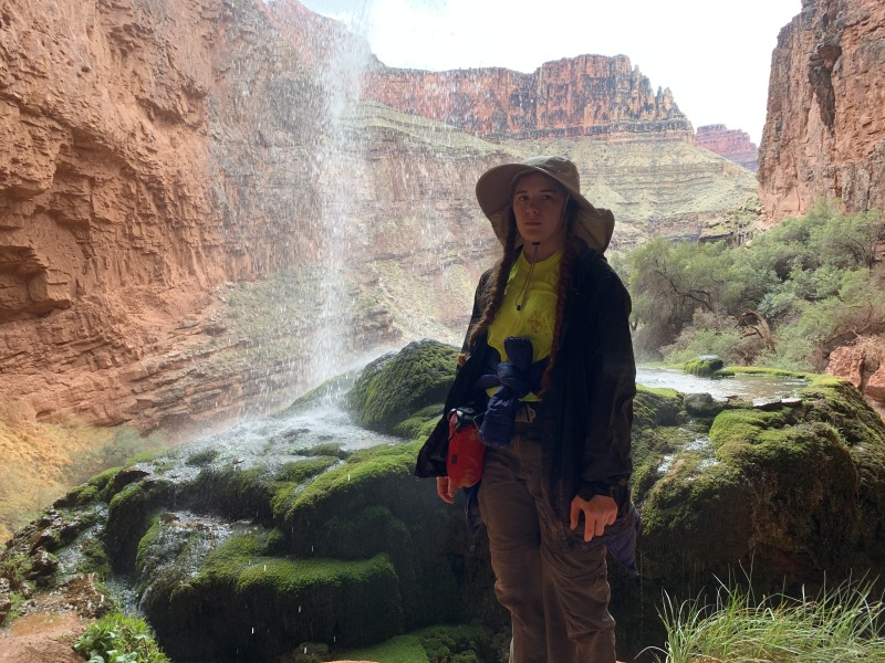 2020/03(March)/Grand-Canyon-Crew-8787/800x600_2020-03-19-Grand-Canyon-Crew8787-030-Ribbon-Falls-Izzy.JPG