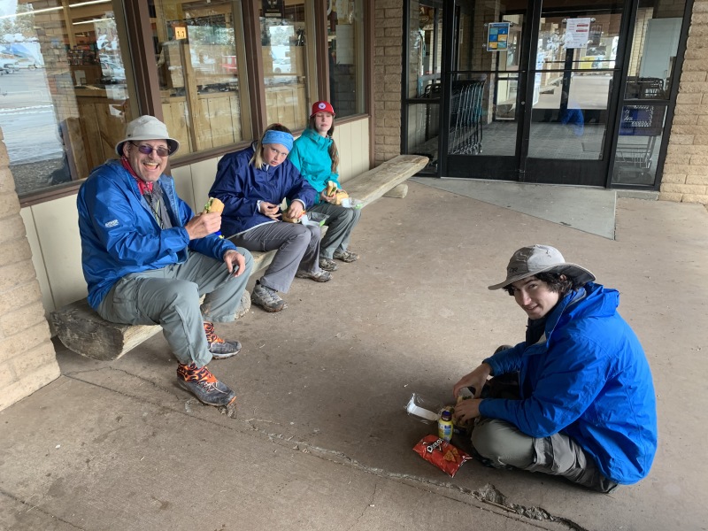 2020-03-20-Grand-Canyon-Crew8787-90-Carl-Megan-Ella-Dax-disappointing-lunch.JPG