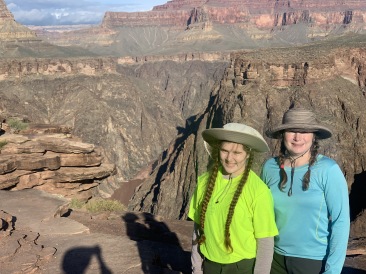 2020-03-18-Grand-Canyon-Crew8787-023-Izzy-Nicole.JPG