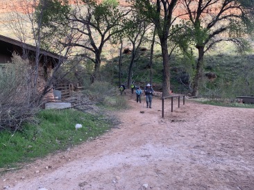 2020-03-18-Grand-Canyon-Crew8787-042-Carl-Nicole-Izzy-Dax.JPG
