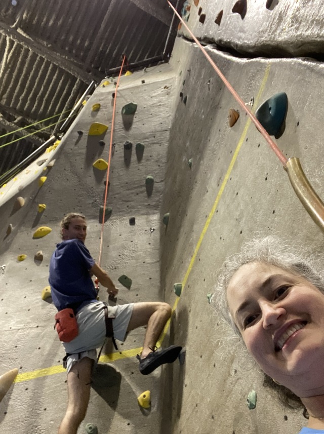 2020/03(March)/Rock-Climbing/640x480_2020-03-10-Rock-Climbing-Main-Event-Chance-2-Suzi.JPG