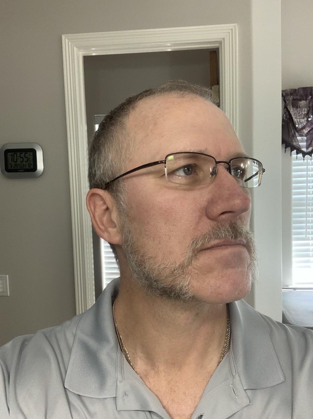2020/03(March)/Travis-Beard-Shaving/1024x768_2020-03-29-Travis-Beard-Shaving-stages-02-Fu-Man-Chu.JPG