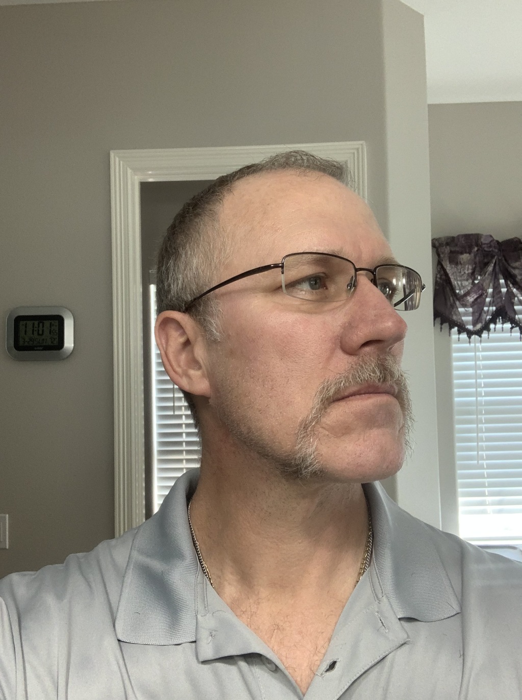 2020/03(March)/Travis-Beard-Shaving/1024x768_2020-03-29-Travis-Beard-Shaving-stages-08.JPG