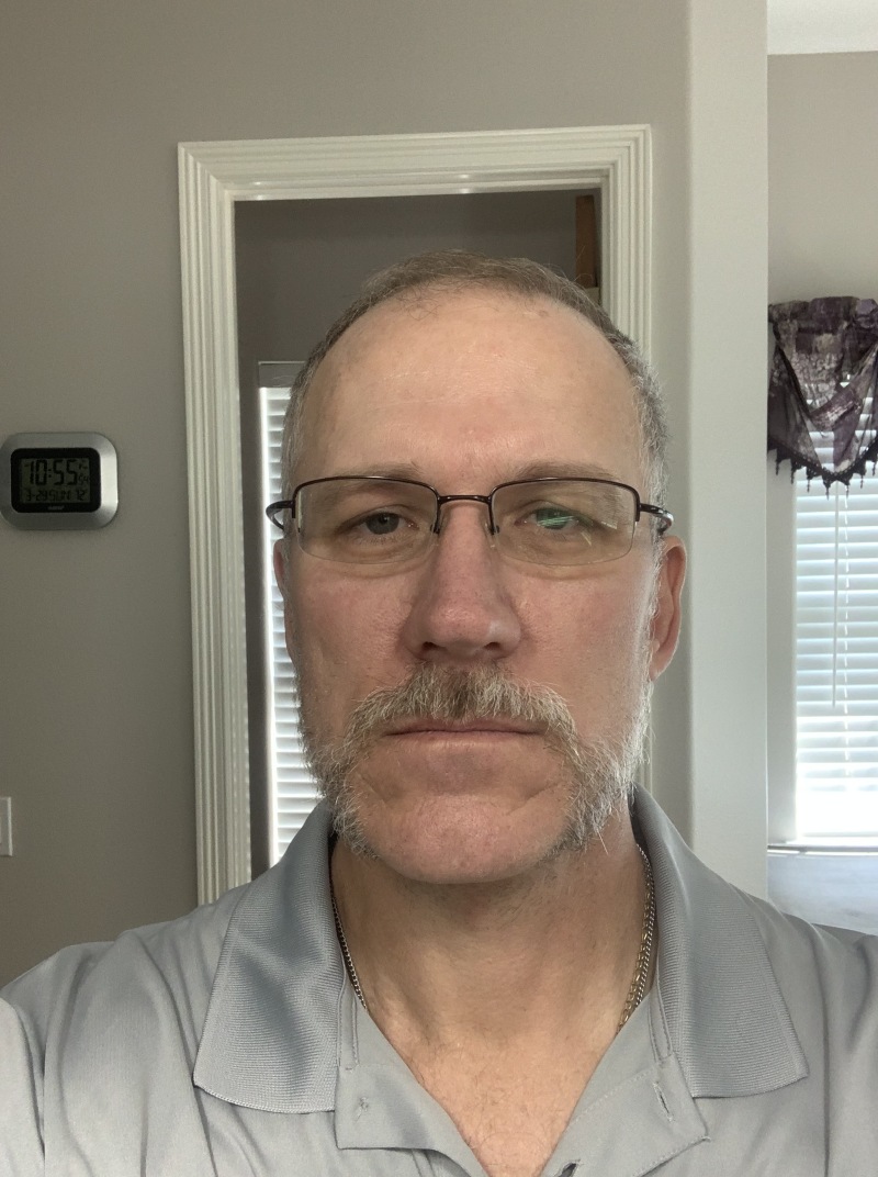 2020/03(March)/Travis-Beard-Shaving/800x600_2020-03-29-Travis-Beard-Shaving-stages-03-Fu-Man-Chu.JPG