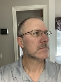 2020-03-29-Travis-Beard-Shaving-stages-02-Fu-Man-Chu.JPG