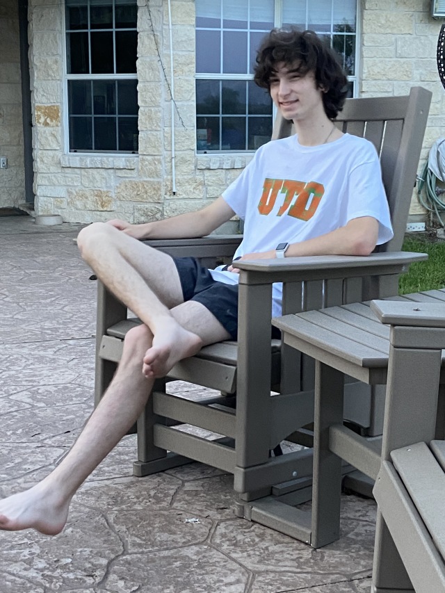 2020-04-21-Whiskey-on-the-patio-06-Dax.JPG