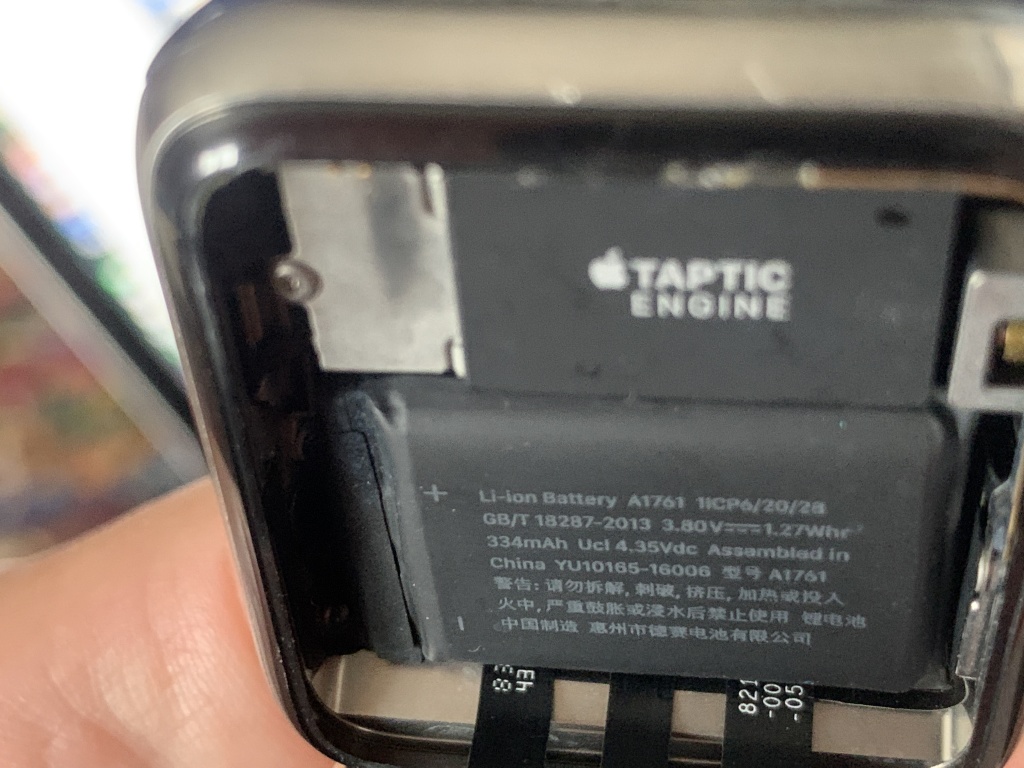 2020/05(May)/Broken-Apple-Watch2-in-Colorado-Replaced-with-version-5/1024x768_2020-05-24-Broken-Apple-Watch2-replaced-with-Apple-Watch5-Travis-2.JPG