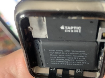 2020-05-24-Broken-Apple-Watch2-replaced-with-Apple-Watch5-Travis-2.JPG