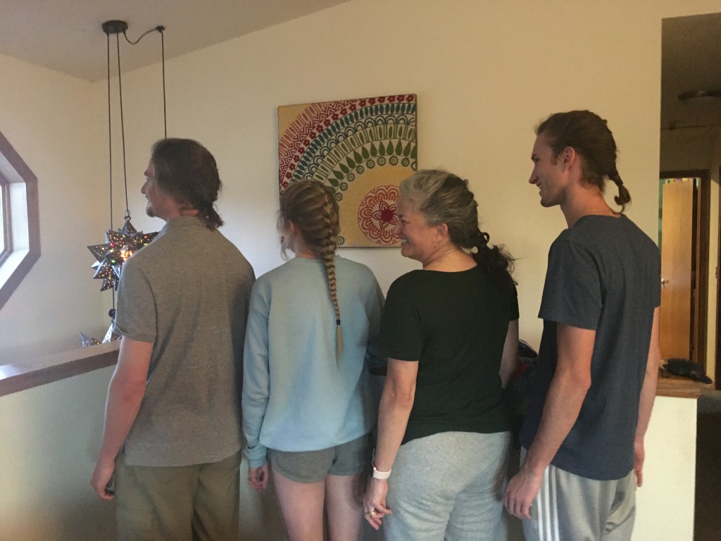 2020/05(May)/Colorado/1024x768_2020-05-07-Colorado-4-Vale-Kyla-Suzi-Chance-braids.JPG