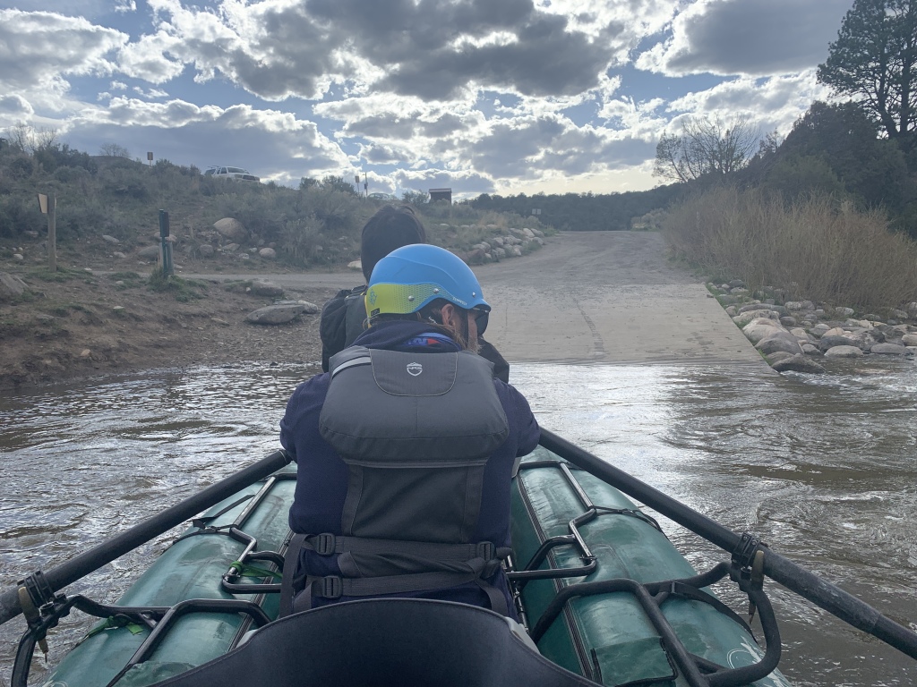 2020/05(May)/Colorado/1024x768_2020-05-12-Colorado-11-Tomas-Justin-raft.JPG