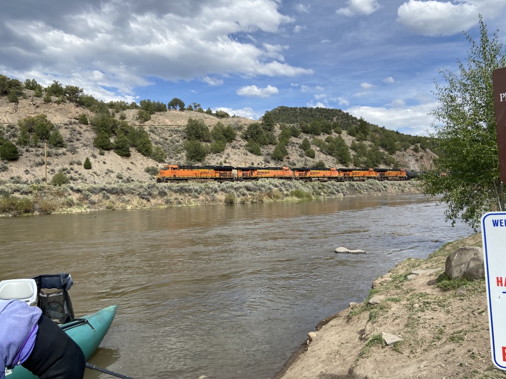 2020/05(May)/Colorado/1024x768_2020-05-19-Colorado-04-Three-Rivers-Float.JPG