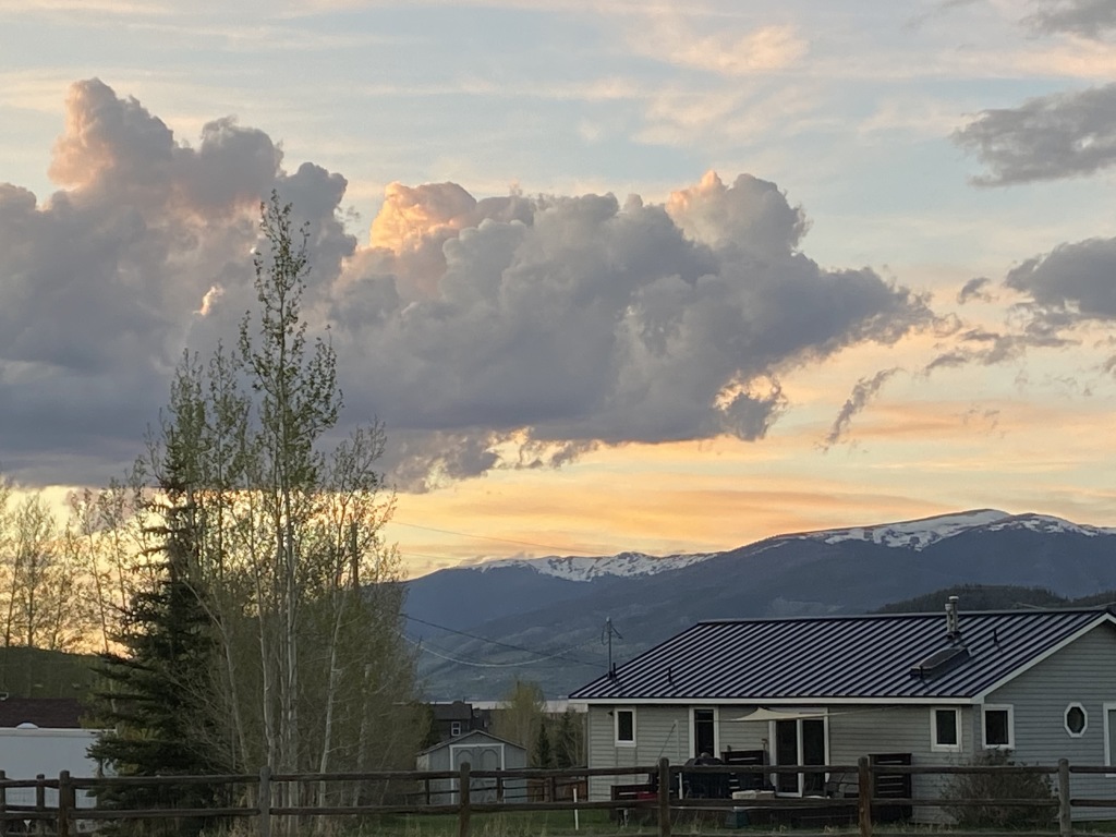 2020/05(May)/Colorado/1024x768_2020-05-28-Colorado-07-sunset.JPG