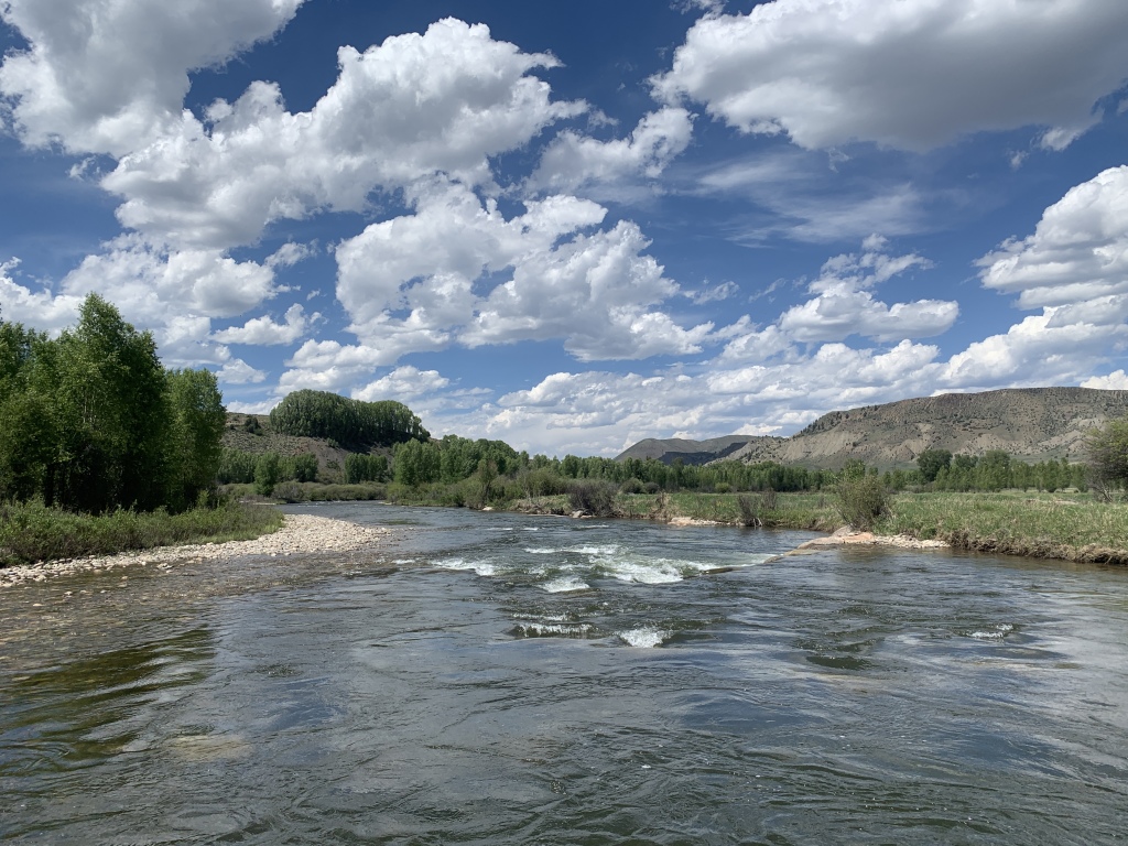 2020/05(May)/Colorado/1024x768_2020-06-05-Colorado-05-Blue-River.JPG