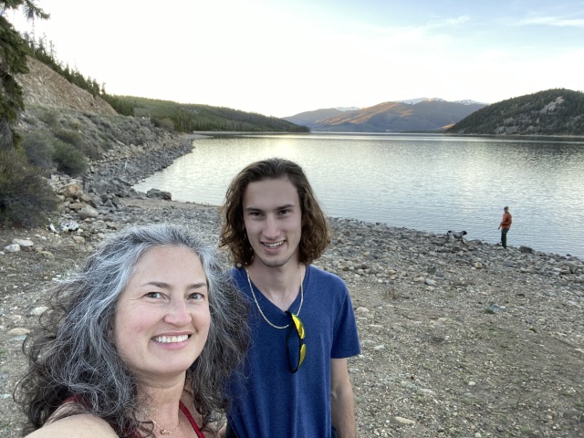 2020/05(May)/Colorado/640x480_2020-05-18-Colorado-12-Suzi-Chance-Travis.JPG