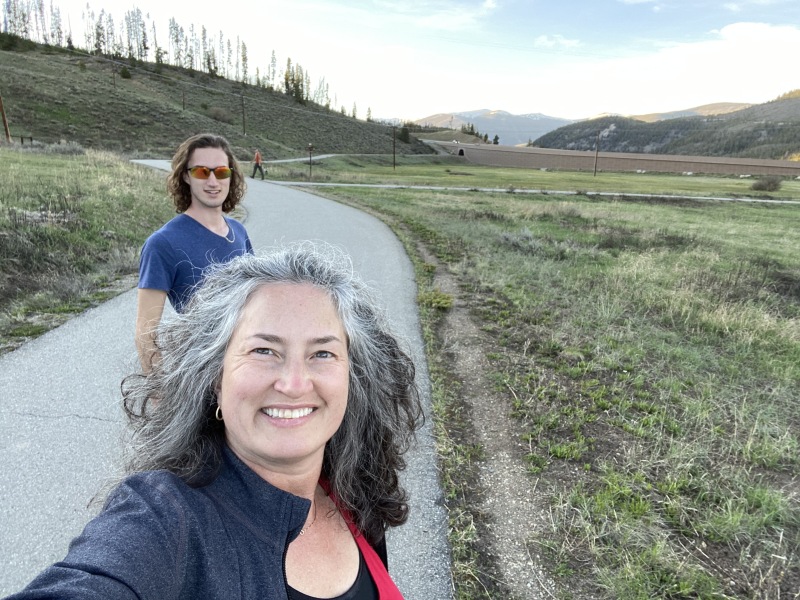 2020/05(May)/Colorado/800x600_2020-05-18-Colorado-04-Chance-Suzi-Travis.JPG