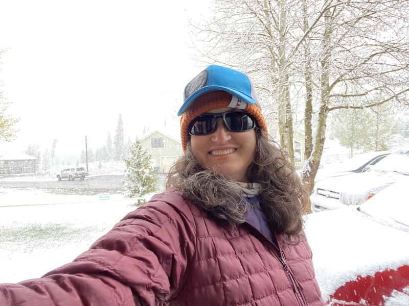 2020/05(May)/Colorado/800x600_2020-05-24-Colorado-10-Suzi-birthday-snow.JPG
