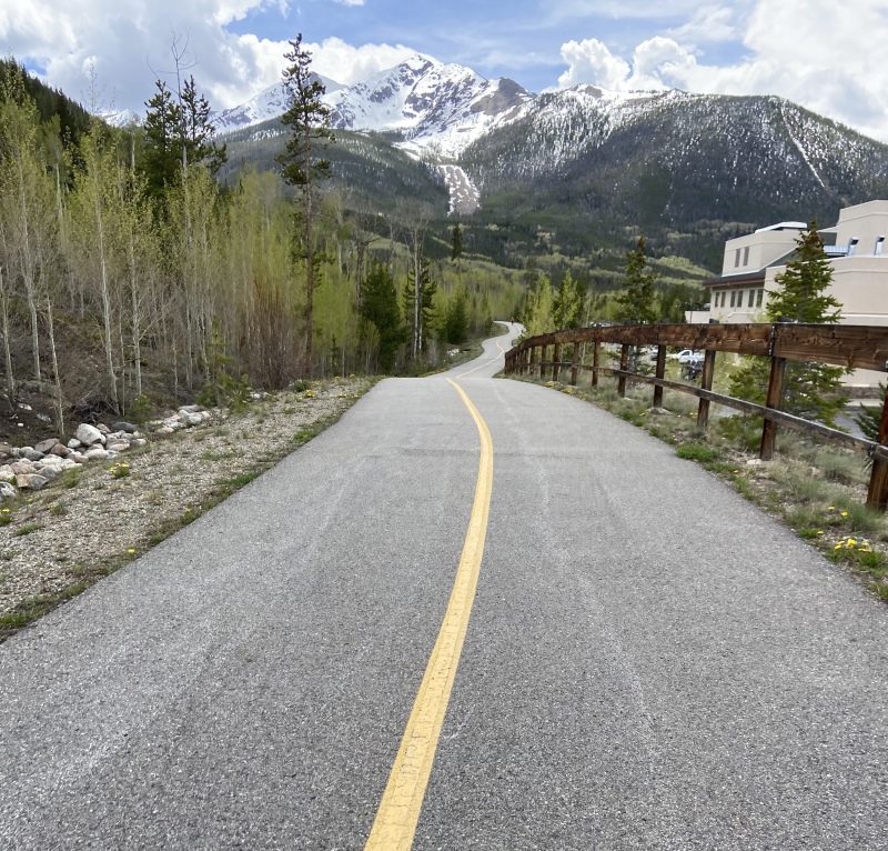 2020/05(May)/Colorado/800x600_2020-05-27-Colorado-06-bike-path.JPG