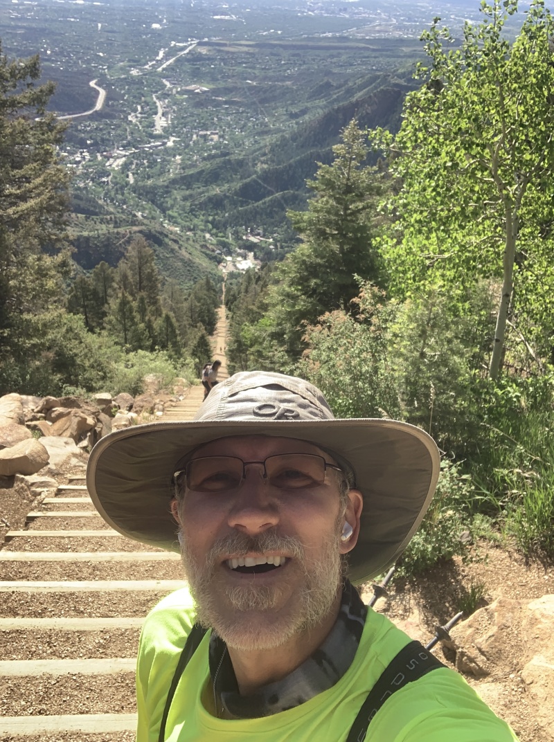 2020/05(May)/Colorado/800x600_2020-05-30-Colorado-09-Manitou-Incline-Travis.JPG