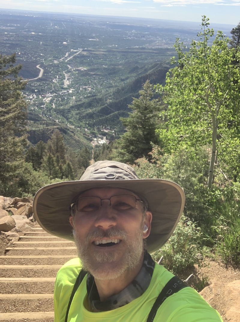 2020/05(May)/Colorado/800x600_2020-05-30-Colorado-10-Manitou-Incline-Travis.JPG