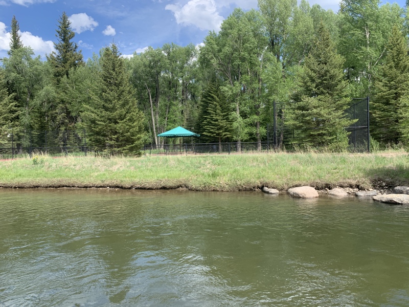 2020/05(May)/Colorado/800x600_2020-06-05-Colorado-15-Blue-River.JPG