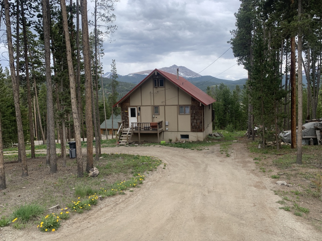2020/05(May)/Colorado/House-Hunting/1024x768_2020-06-02-Colorado-House-Hunting-04.JPG