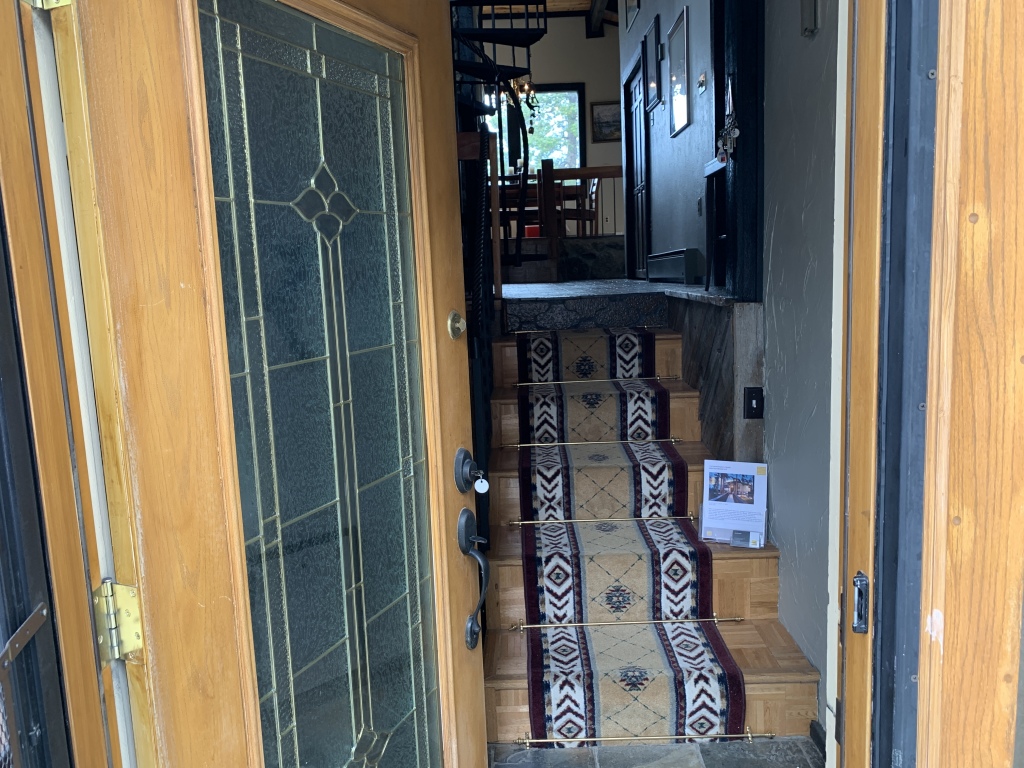 2020/05(May)/Colorado/House-Hunting/1024x768_2020-06-19-Colorado-House-Hunting-17-Murder-House.JPG