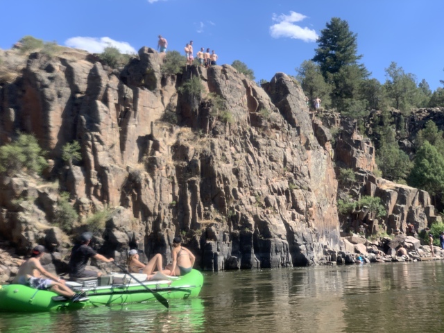 2020/06(June)/Colorado/640x480_2020-07-11-Colorado-SUP-05-Three-Rivers-cliff-jumping.JPG