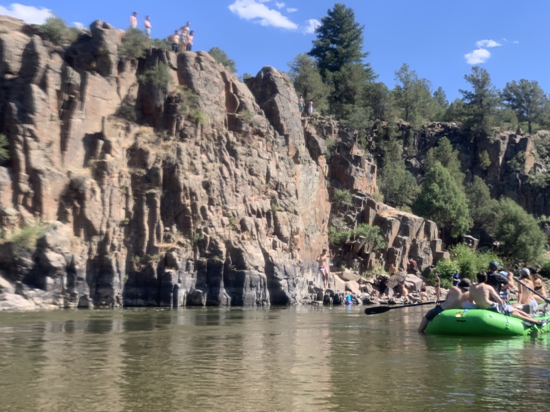 2020/06(June)/Colorado/800x600_2020-07-11-Colorado-SUP-08-Three-Rivers-cliff-jumping.JPG