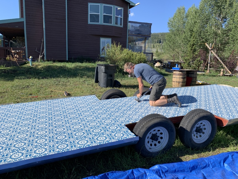 2020-07-31-Colorado-Stella-01-Justin-floors.JPG