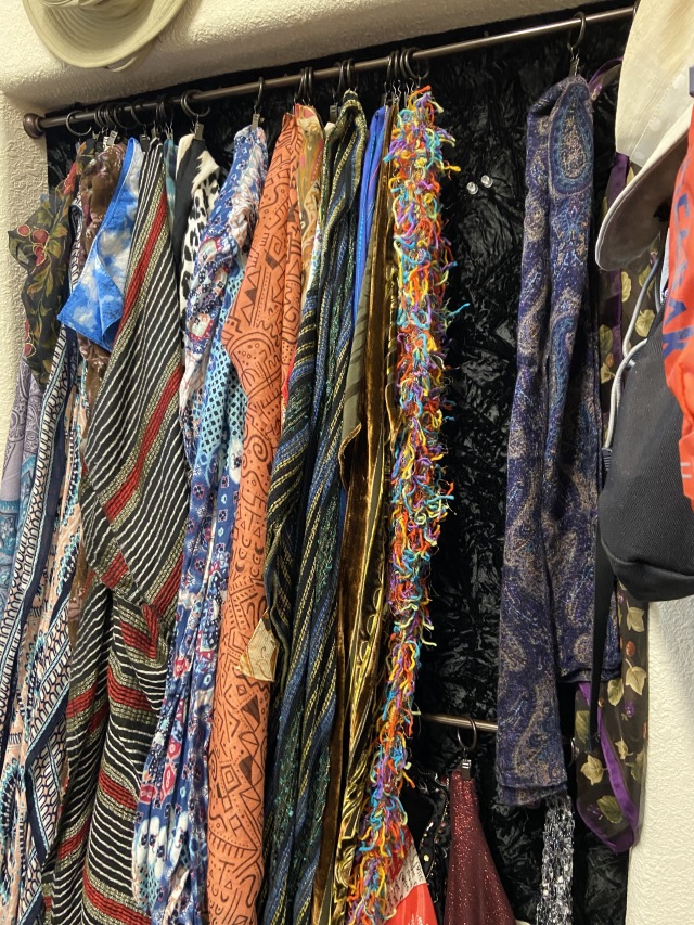 2020-07-27-Breckenridge-House-Inspection-29-scarves.JPG