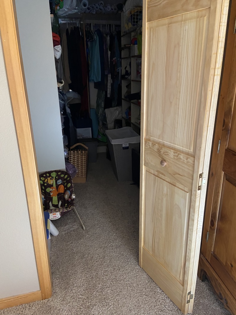 2020-07-27-Breckenridge-House-Inspection-17-downstairs-North-bedroom-closet.JPG