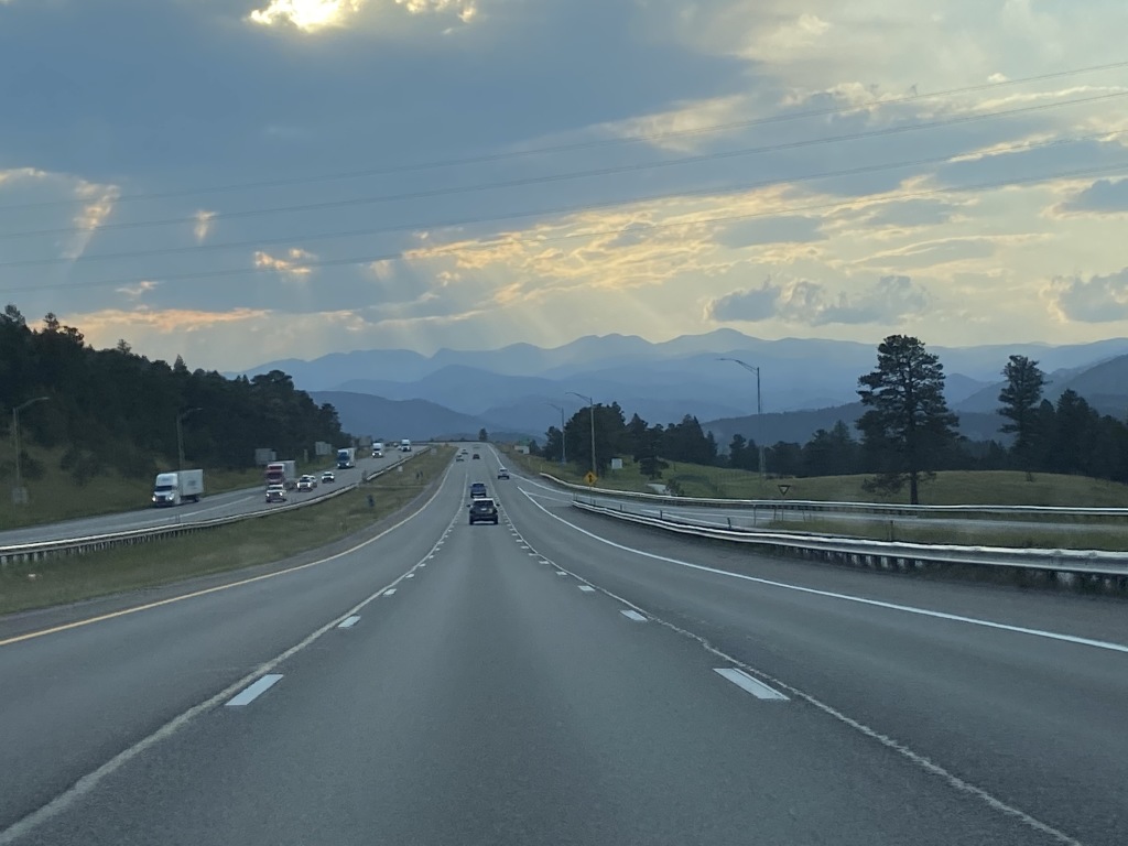 2020/08(August)/Colorado/1024x768_2020-08-04-Colorado-heading-to-Sturgis.JPG