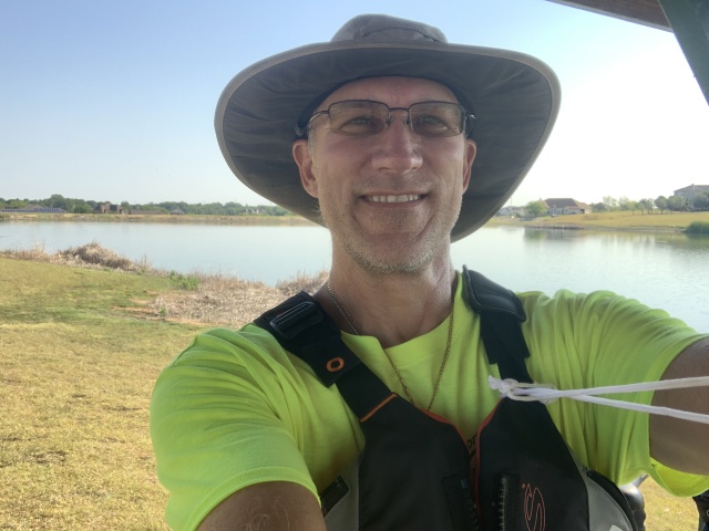 2020/08(August)/SUP-paddleboarding-with-MarkHammett/640x480_2020-08-23-SUP-paddleboard-03-Travis.JPG