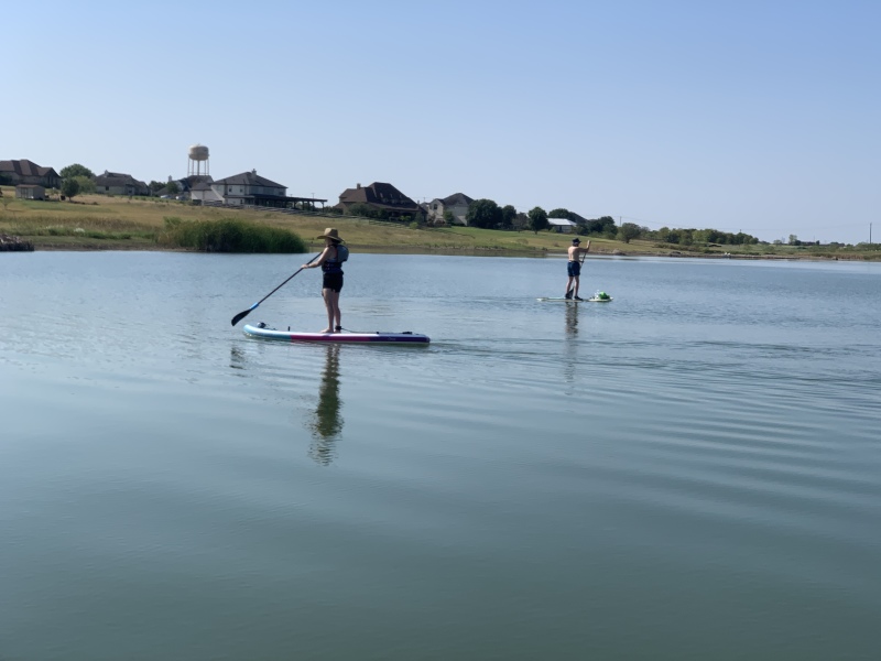 2020/08(August)/SUP-paddleboarding-with-MarkHammett/800x600_2020-08-23-SUP-paddleboard-17-Suzi-Mark.JPG