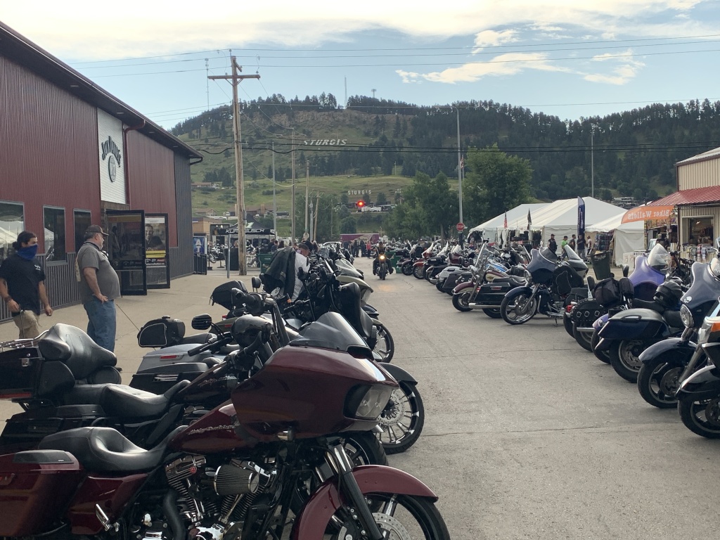 2020/08(August)/South-Dakota-Sturgis/1024x768_2020-08-07-Sturgis-21.JPG