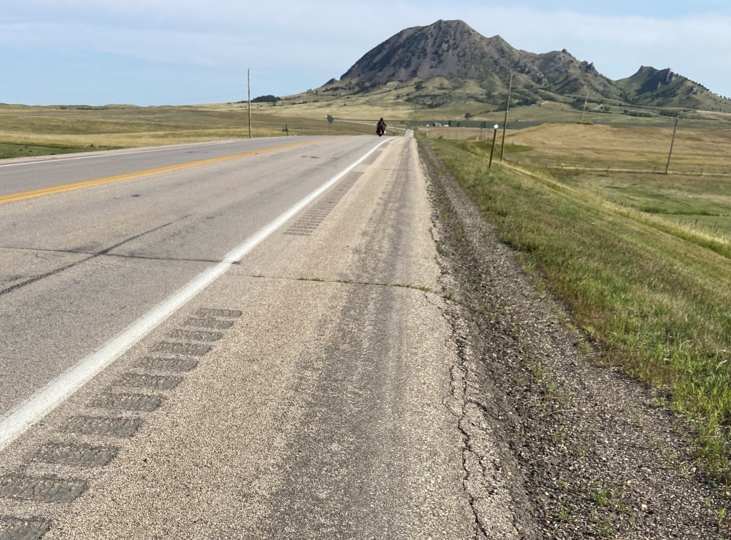 2020/08(August)/South-Dakota-Sturgis/1024x768_2020-08-08-Sturgis-04-Bear-Butte-Rad-Ride.JPG