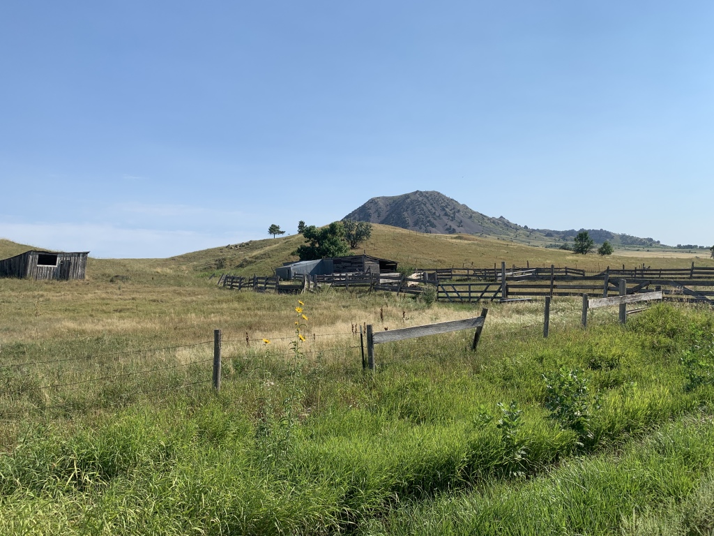 2020/08(August)/South-Dakota-Sturgis/1024x768_2020-08-08-Sturgis-09-Bear-Butte-Rad-Ride.JPG