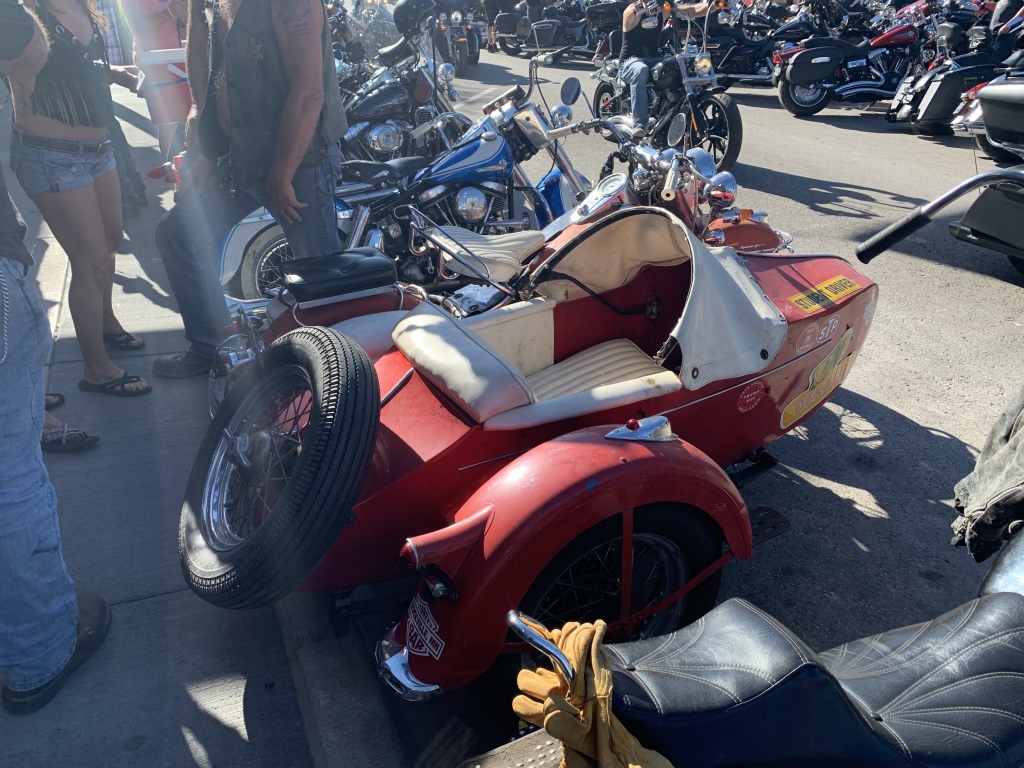 2020/08(August)/South-Dakota-Sturgis/1024x768_2020-08-09-Sturgis-22.JPG