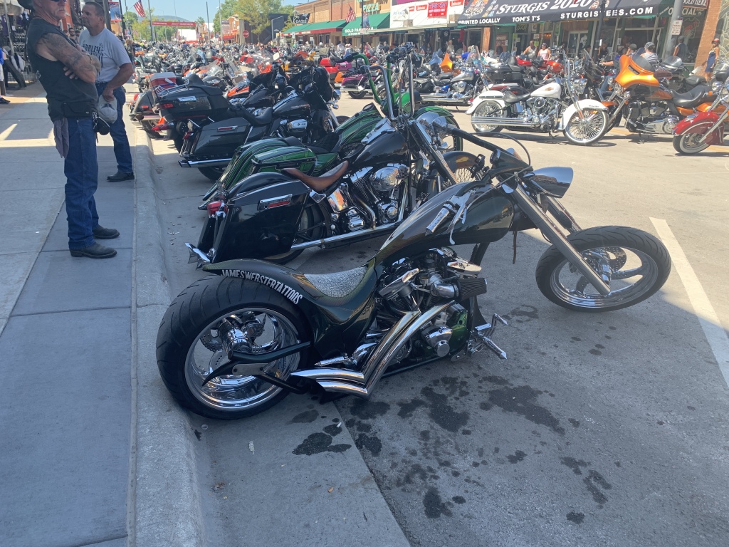 2020/08(August)/South-Dakota-Sturgis/1024x768_2020-08-11-Sturgis-02.JPG