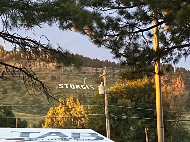 2020/08(August)/South-Dakota-Sturgis/640x480_2020-08-06-Sturgis-27.JPG