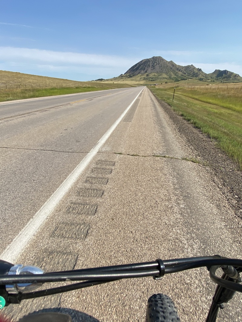 2020/08(August)/South-Dakota-Sturgis/800x600_2020-08-08-Sturgis-06-Bear-Butte-Rad-Ride.JPG
