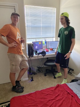 2020-08-13-Travis-Dax-apartment-visit.JPG