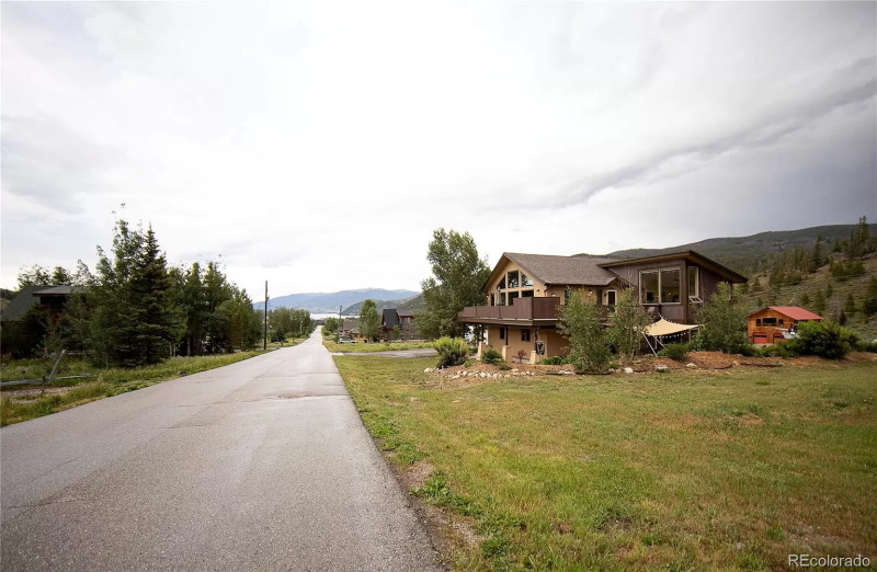 2020/09(September)/Breckenridge-House/800x600_2020-09-04-Breckenridge-House-588-Lake-View-Circle-02.jpg
