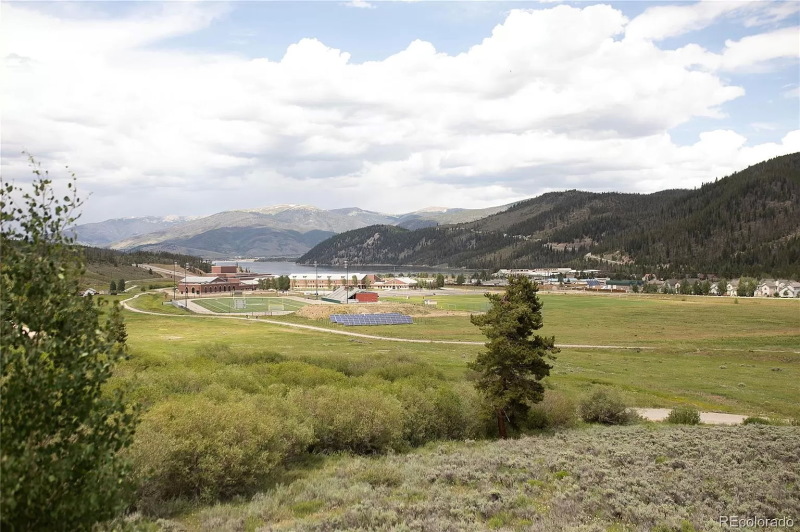 2020-09-04-Breckenridge-House-588-Lake-View-Circle-25.jpg