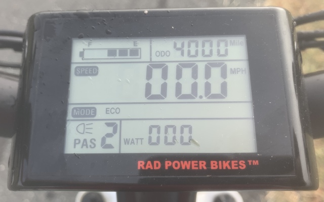 2020/09(September)/Misc/640x480_2020-09-26-Turned-4000-miles-on-RadRover-2.JPG