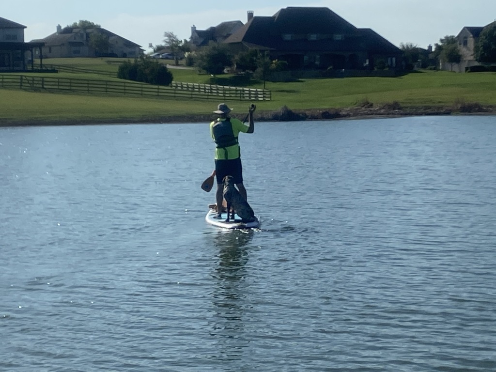 2020/09(September)/SUP-Lookout-HOA-lake/1024x768_2020-09-07-SUP-Lookout-HOA-2-Travis-Blaze.JPG